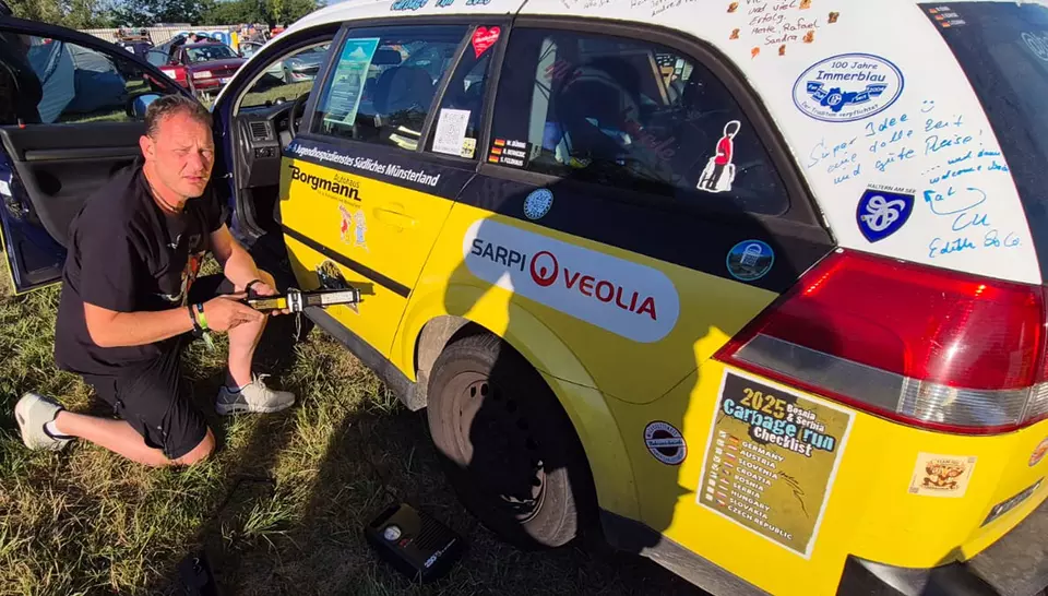 Regelmäßige Überprüfung des Reifendrucks