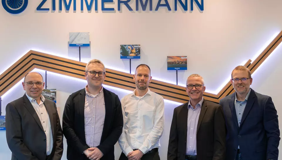 Gruppenbild mit Vertretern von Veolia | Hazardous Waste Europe in Deutschland und Vertretern von Zimmermann