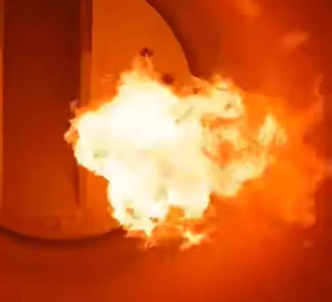 Meilenstein erreicht: Erstes Feuer mit Abfall